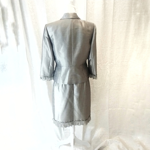 Tahari ASL LUXE two piece skirt suit size 10P - Picture 5 of 11